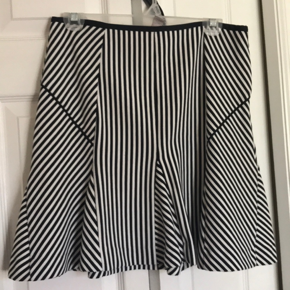 Banana Republiv striped skirt. Sz 10